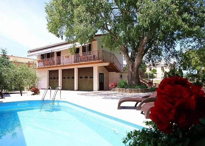 Ladonia Apartman Krnica