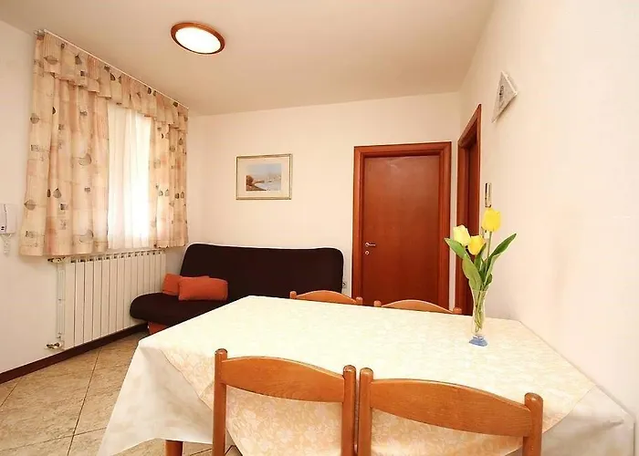 Apartman Ladonia *