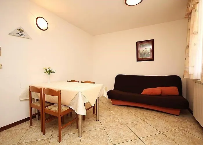 Apartman Ladonia *